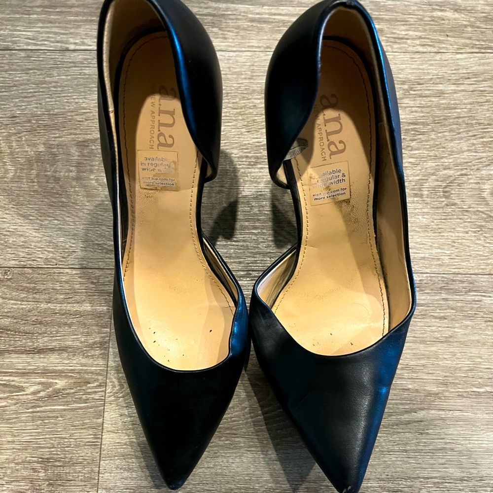 Black heels